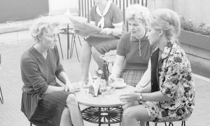 Życie kobiet w PRL-u. Spróbuj zdobyć 10/12