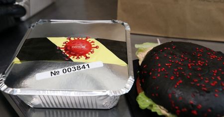 Restauracja z Rosji zaskakuje nowym menu. W nim "COVID-burger"