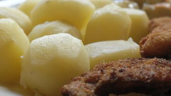 Nie jedz z ziemniakami. Wiele osób popełnia ten błąd