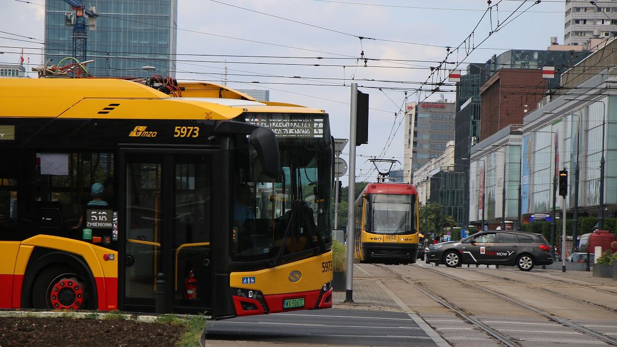 Autobus MZA Warszawa