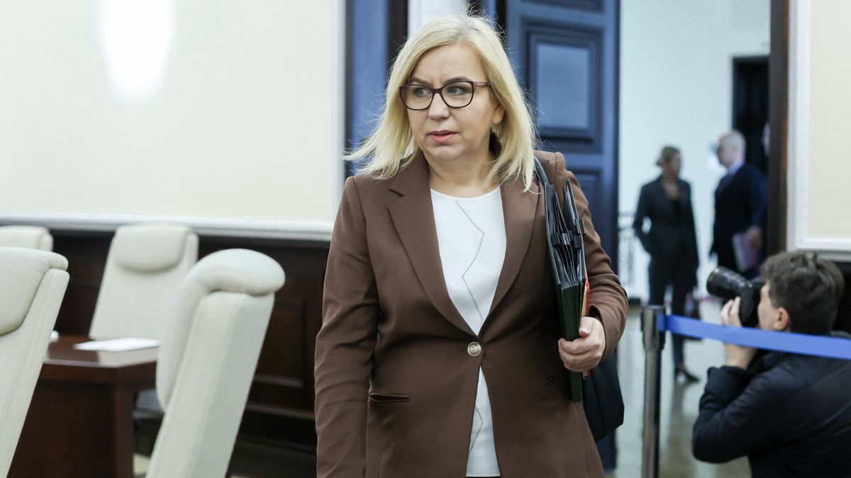 Minister Paulina Hennig-Kloska