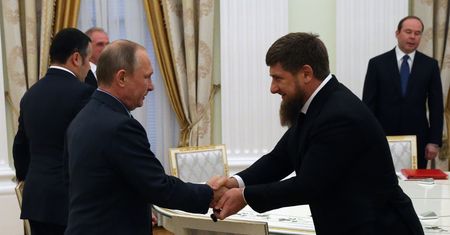 Kadyrow idzie z odsieczą Putinowi. Wyśle na front kilkadziesiąt tysięcy osób