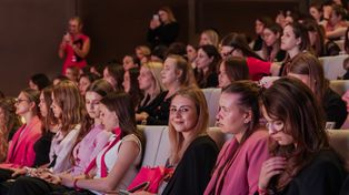 "Nie ma jednego miejsca przy stole – budujemy większy stół". W Łodzi odbył się Girls Future Ready Summit 2026