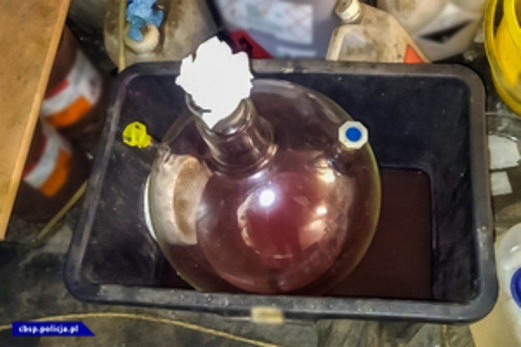 Sąd Apelacyjny w Gdańsku podtrzymał karę 6,5 lat więzienia dla chemika Mariusza J. za zorganizowanie produkcji narkotyków w Głogowie (gm. Obrowo). Wcześniej taką karę ogłosiła sędzia Ewa Lemanowicz-Pawlak w Sądzie Okręgowym w Toruniu. I w apelacji jej nie złagodzono.