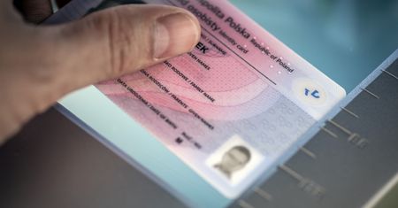 Wymiana dowodu osobistego. Jak to zrobić i ile to kosztuje?