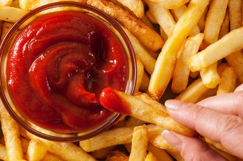 Lubisz ketchup? Niektóre produkty nadają się tylko do wyrzucenia