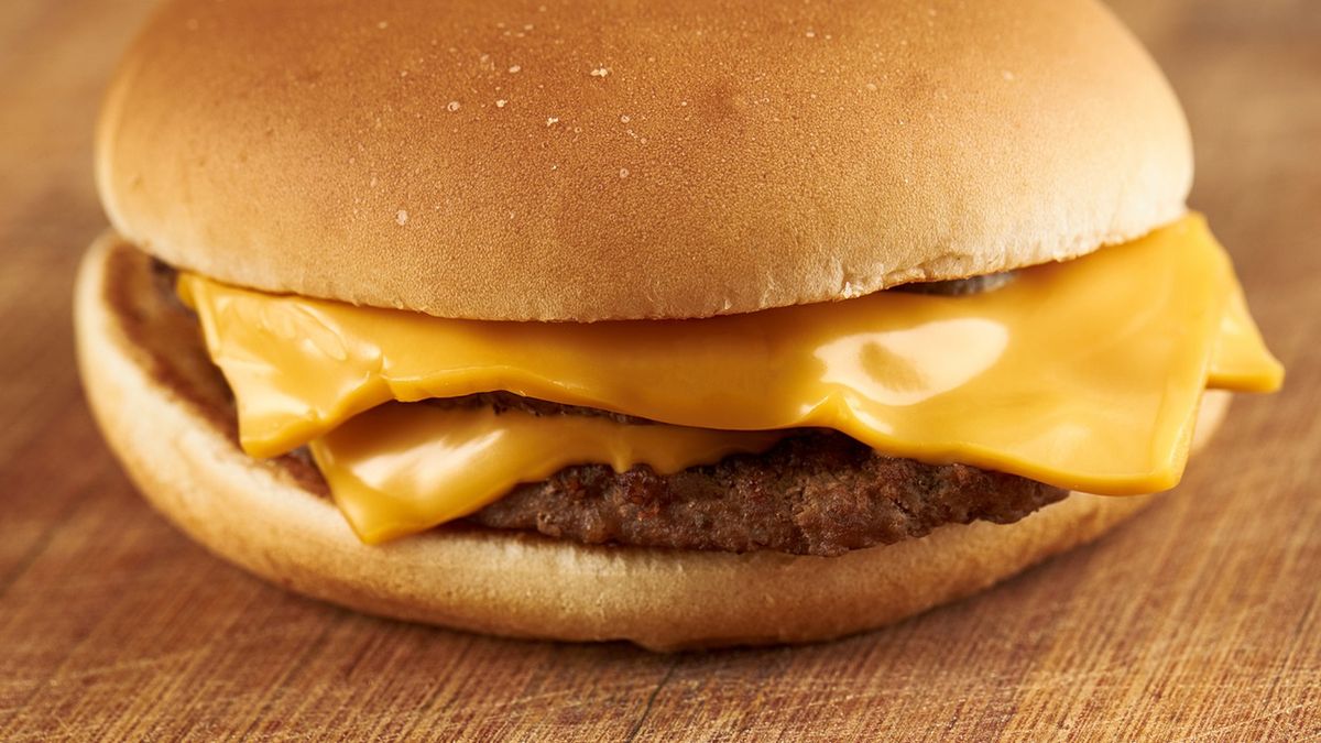 GIS wycofuje partię hamburgerów i ostrzega klientów