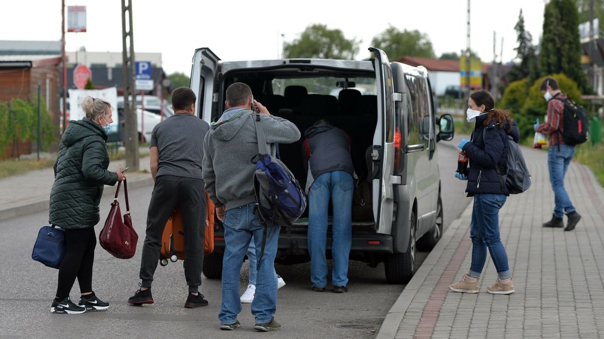 Obcokrajowcy wciąż chcą pracować w Polsce. Epidemia wpłynęła na to tylko na chwilę