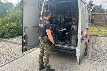 Pościg za autem pełnym migrantów na A4. Sprawa będzie miała finał w sądzie