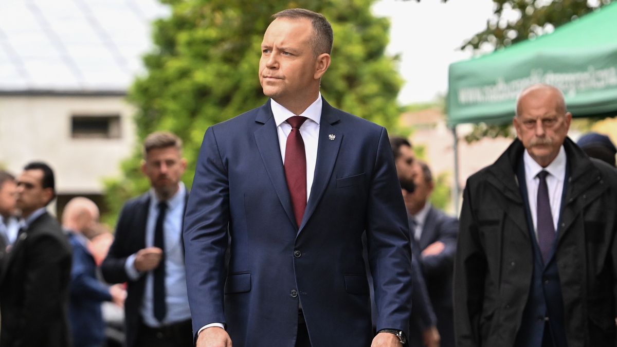 Karol Nawrocki
Włodawa, 17.09.2026. Prezydent RP Karol Nawrocki w drodze na Apel Pamięci na Cmentarzu Wojennym Żołnierzy Wojska Polskiego we Włodawie, 17 bm. Wydarzenie odbędzie się w 87. rocznicę agresji sowieckiej na Polskę. (aldg) PAP/Wojtek Jargiło
Wojtek Jargiło
87 87., agresji sowieckiej na Polskę, apel pamięci, cmentarz wojenny, rocznica, agresja, pamięć, sowiecka, upamiętnienie, polityk, polityka