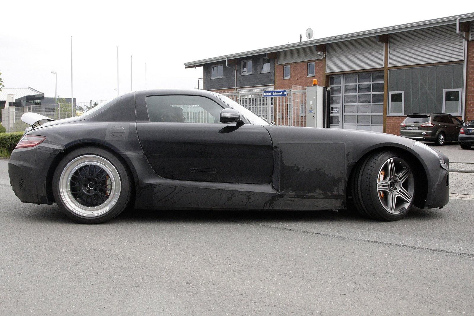 Mercedes-Benz SLS AMG Black Series - zdjęcia szpiegowskie
