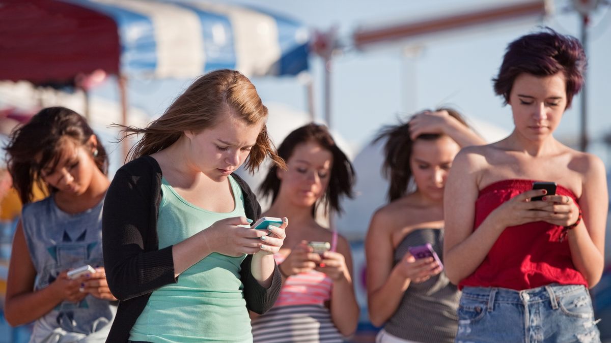 Smartfony zostały zakazane, depositphotos