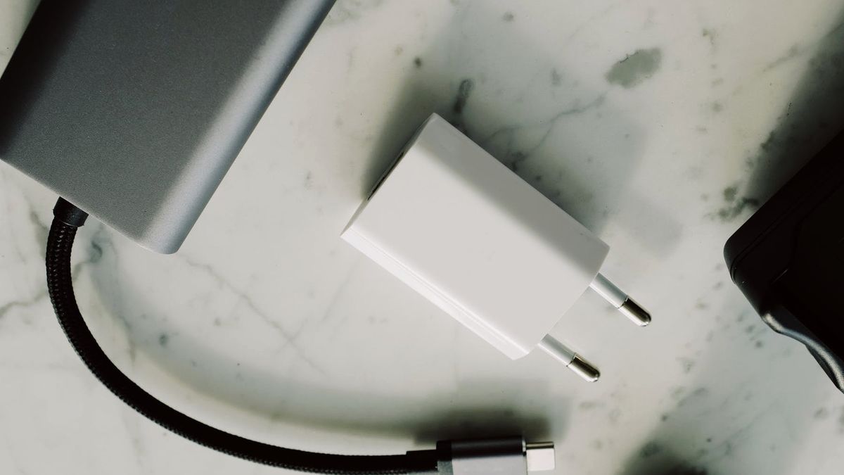 Jaki powerbank kupić i na co zwrócić uwagę? Poradnik 1