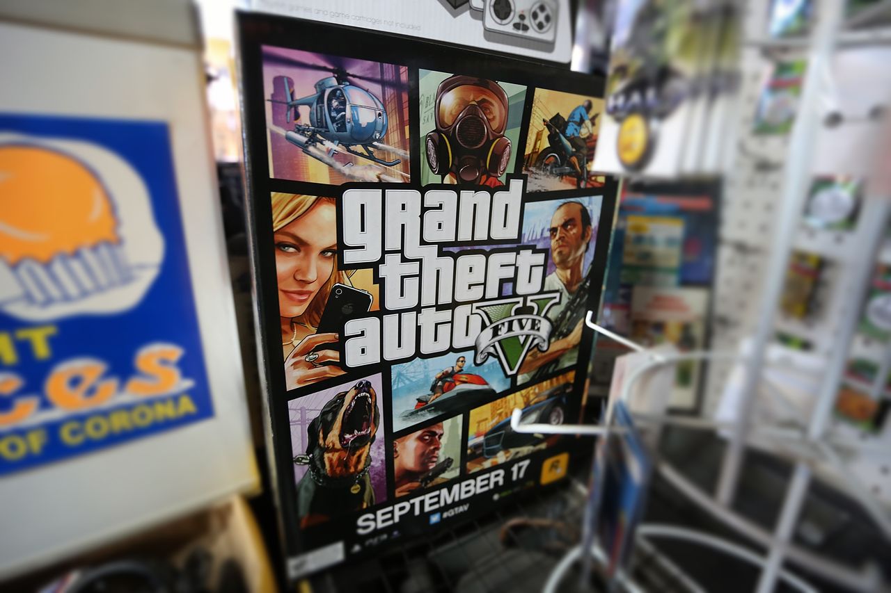 Chcą ustawą zakazać sprzedaży brutalnych gier. Politycy myślą, że GTA inspiruje do kradzieży aut