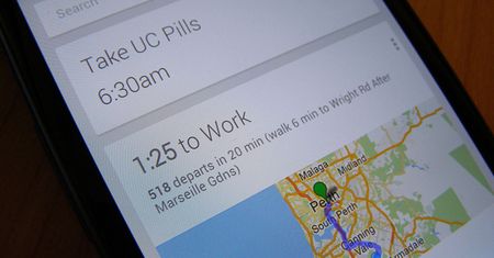 W skrócie: Google Now w przeglądarce, wyświetlacz w soczewce, ceny budżetowych Xperii E