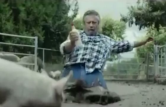 „Mam moc” - roztańczony rolnik i nauczycielka w reklamach Actimela (wideo)