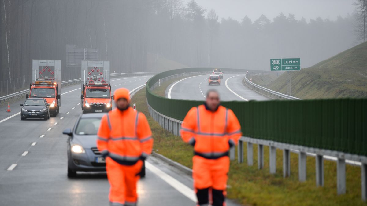 Strzebielino, 21.12.2022. Otwarcie tzw. Trasy Kaszubskiej, czyli drogi ekspresowej S6 na odcinku Bożepole Wielkie � Gdynia Wielki Kack, 21 bm. w Strzebielinie. (mr) PAP/Adam Warżawa