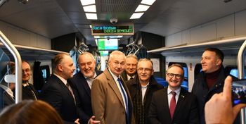 Nowe pociągi, radna i GCR Repty, urodziny seniorów