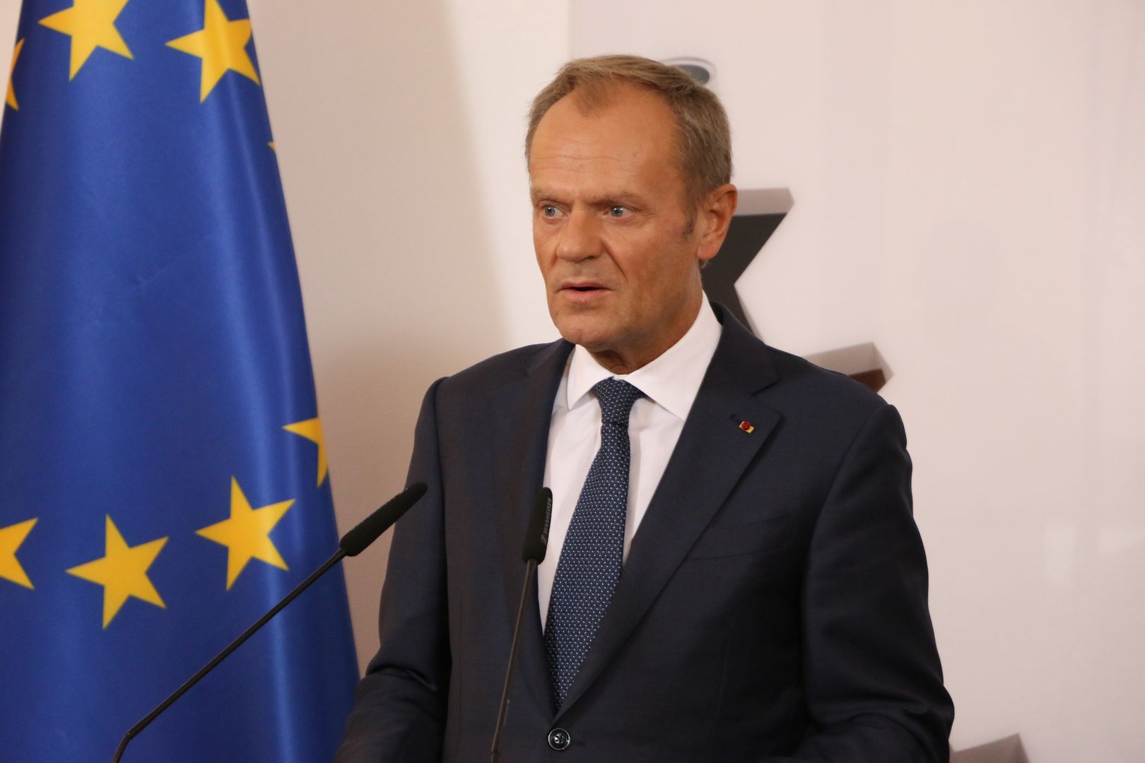 Tusk pogrążony w smutku. "Nie zdążyłem mu tego powiedzieć"