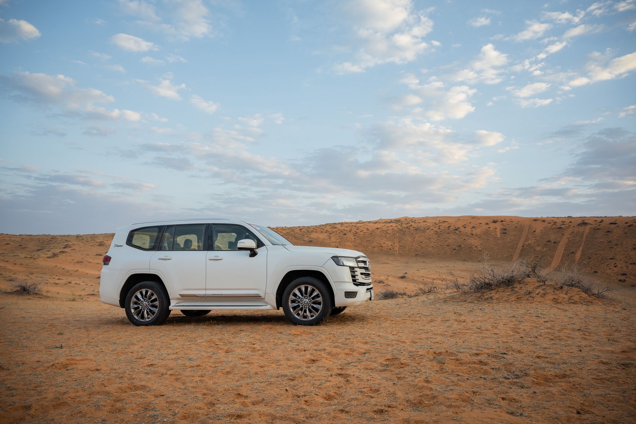 Toyota Land Cruiser 300