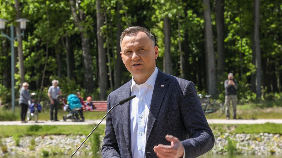 Andrzej Duda zachęcał do tworzenia oczek wodnych i gromadzenia deszczówki. Jednak nie każdy dostanie dotację.