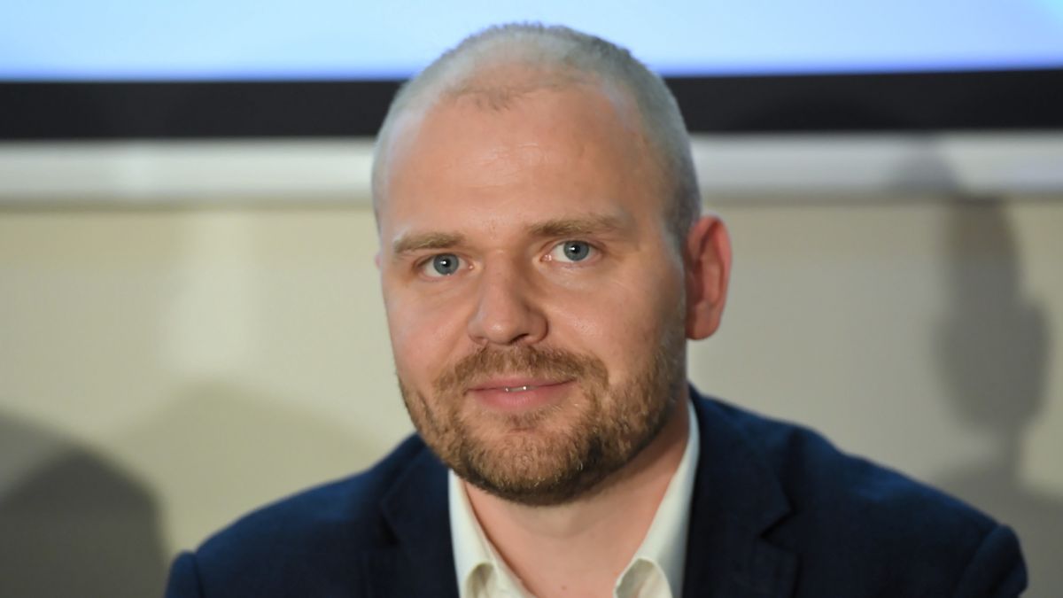 Wiceminister rozwoju Krzysztof Mazur.