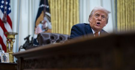 Trump ogłosi "dzień wyzwolenia". Giełdy coraz bardziej zalewają się czerwienią