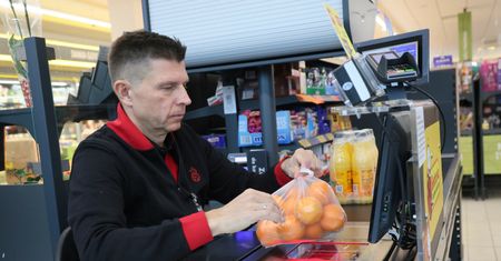 Petru podsumował Wigilię. Tyle poseł "zarobił" dla Biedronki