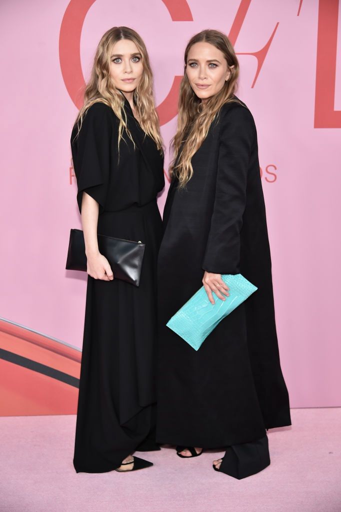 Bliźniaczki Olsen w 2019 r. podczas Fashion Awards