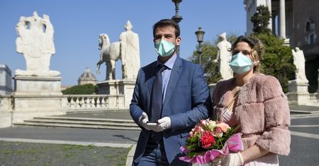 Koronawirus w Polsce. Wesela w dobie epidemii. Młodzi z dużymi problemami