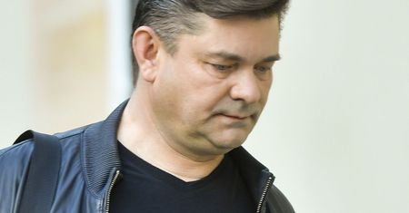 Syn niedawno usłyszał trzeci wyrok. Zenon Martyniuk szuka pomocy na terapii