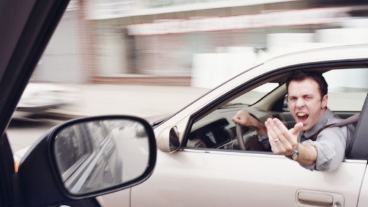 Rośnie liczba zgłaszanych przypadków agresji drogowej