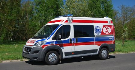Oleśnica. Okradli pogotowie i podpalili kartkę. Okazali się byłymi pracownikami pogotowia