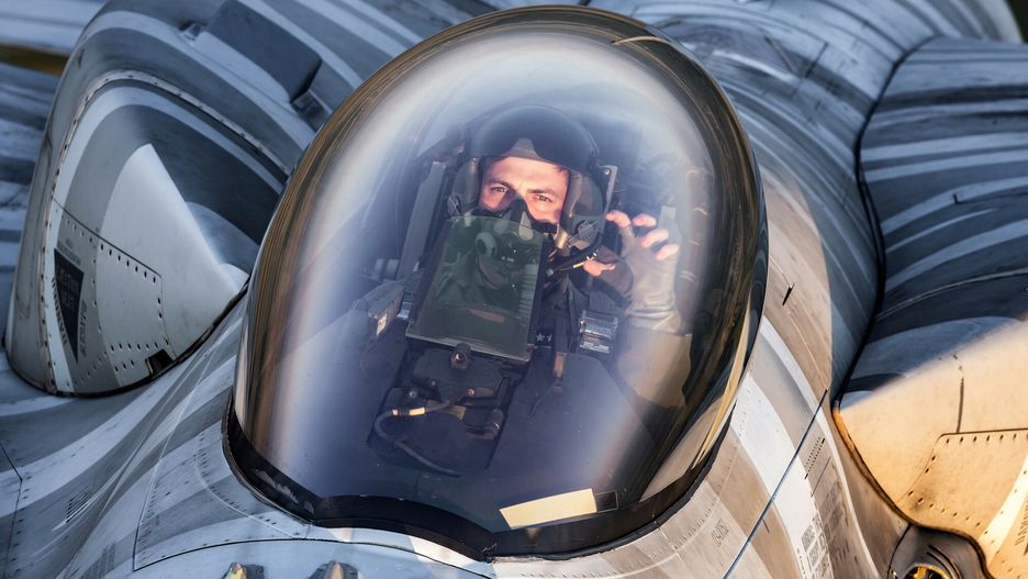 Reporter archiwum 2023 10
24.08.2023 Radom , sesja zdjeciowa z samolotem F-16 Tiger Demo Team Polskich Sil Powietrznych , fot. Michal Adamowski/REPORTER
Michal Adamowski/REPORTER