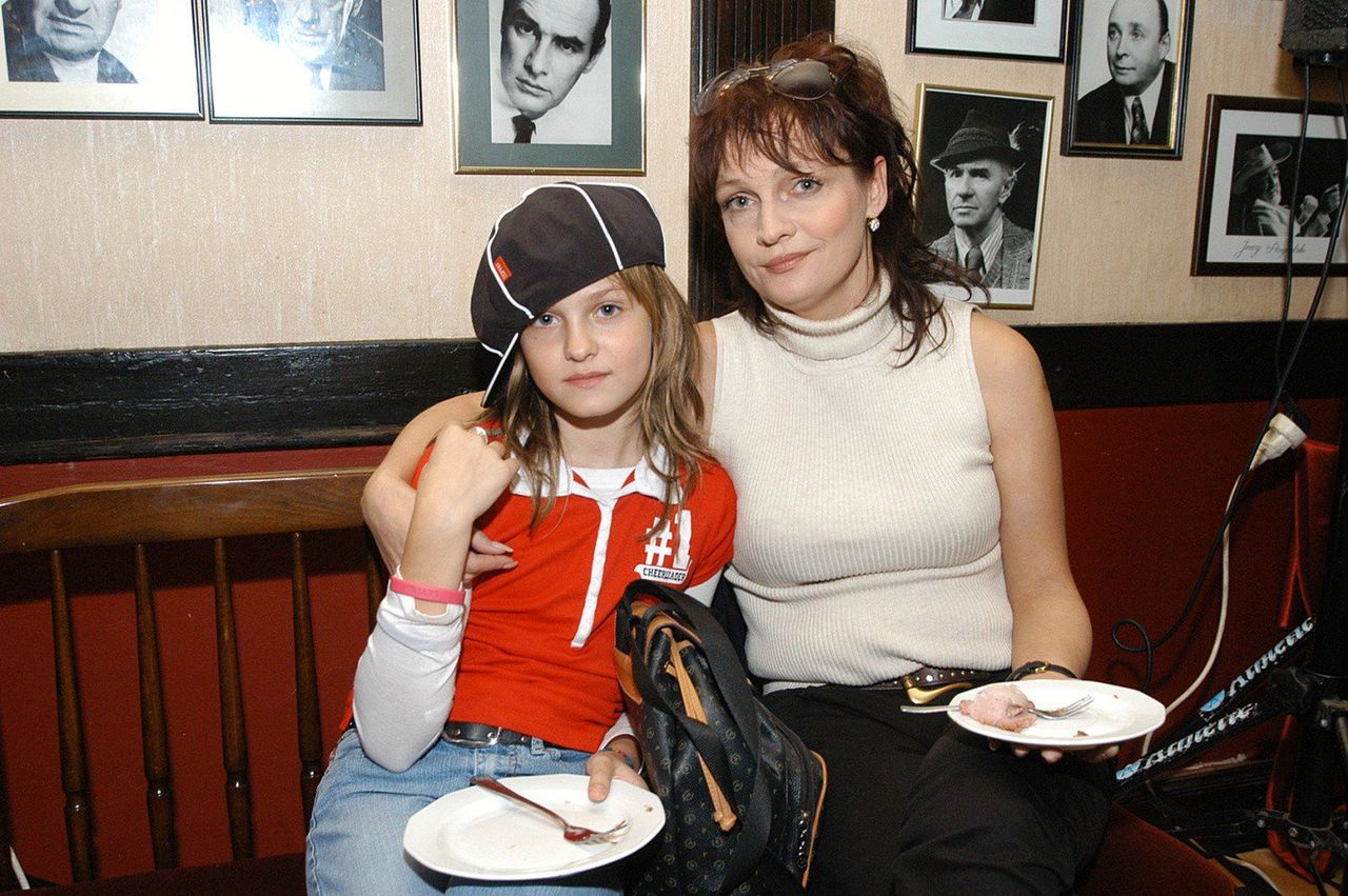 Adrianna Biedrzyńska i Michalina Robakiewicz. Tak zmieniły się aktorki - matka i córka