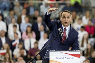 Media: Radosław Sikorski w czołówce europosłów odbywających sponsorowane wyjazdy zagraniczne