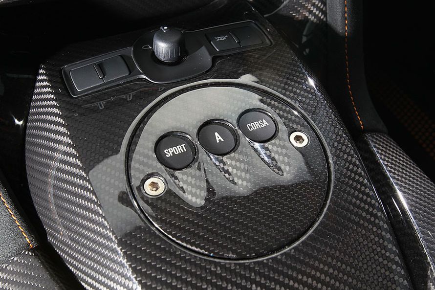 Lamborghini-Gallardo-LP-570-4-Superleggera