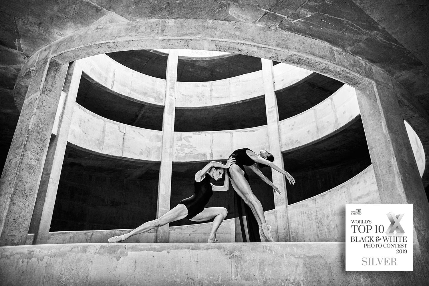 Szymon Brodziak zwycięzcą w prestiżowym konkursie fotografii czarno-białej 8