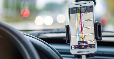 Najlepsza nawigacja na telefon – zobacz, jaką aplikację wybrać