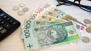 Mamy wyliczenia renty wdowiej 2025. Tak od lipca zmienią się emerytury wdów i wdowców - tabela wynagrodzeń