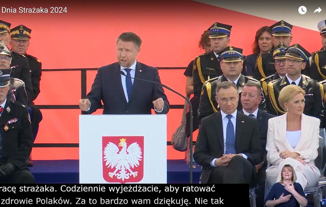 Marcin Kierwiński na Dniu Strażaka. Para prezydencka była wyraźnie zaskoczona jego głosem