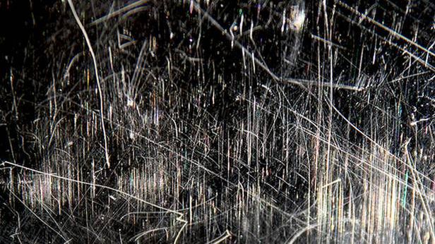 Samonaprawiająca się warstwa usunie rysy z telefonów 1