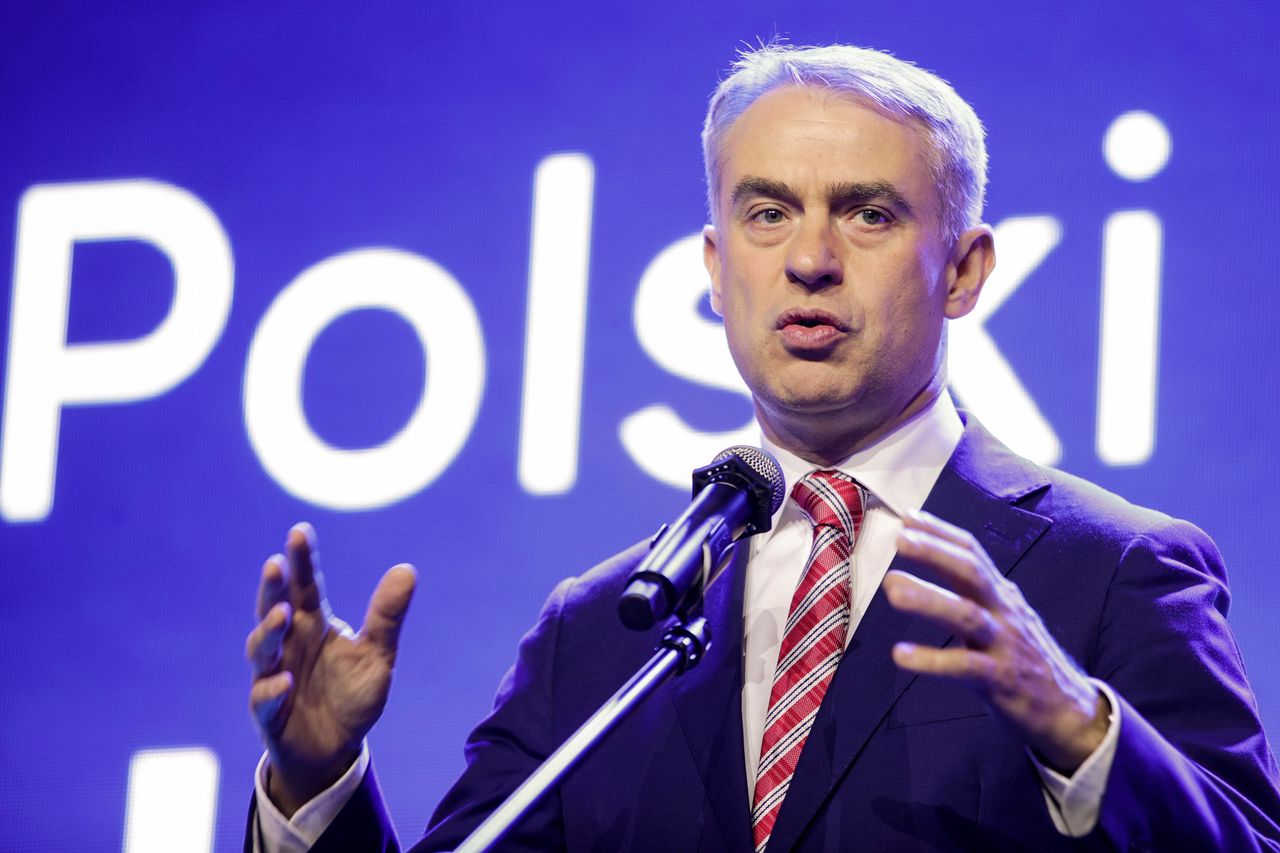 Pożar stacji Starlinków na Mazowszu. Gawkowski mówi o możliwym sabotażu