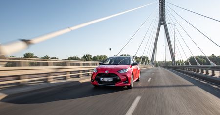 Polacy kupują coraz więcej aut. Te modele wybierają najczęściej