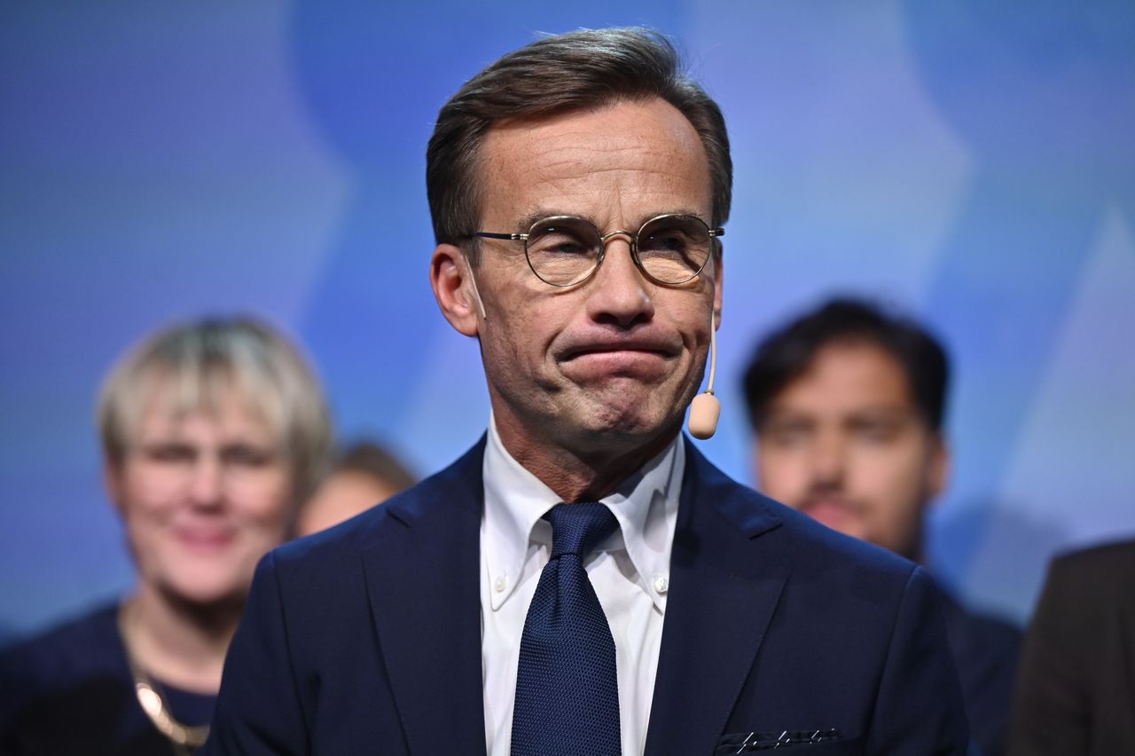 Ulf Kristersson, lider Umiarkowanej Partii Koalicyjnej to nowy premier. Będzie musiał zmierzyć się z wieloma problemami kraju 