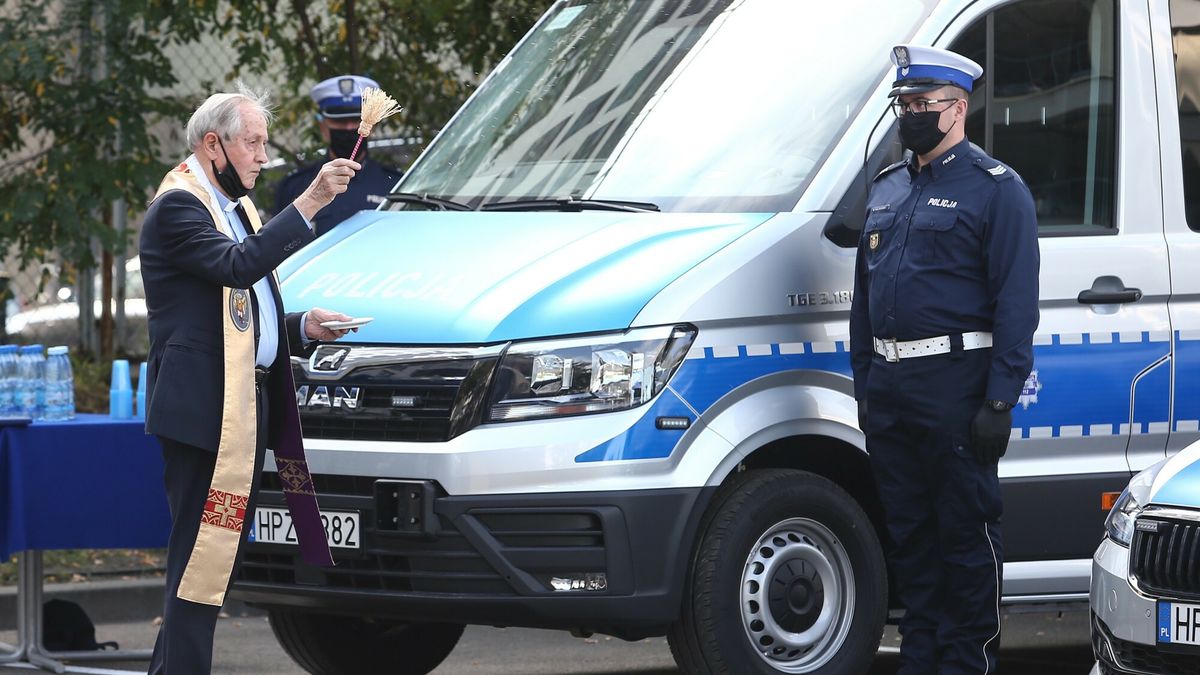 Kapelani pracują m.in. w policji i wojsku, ale też w skarbówce