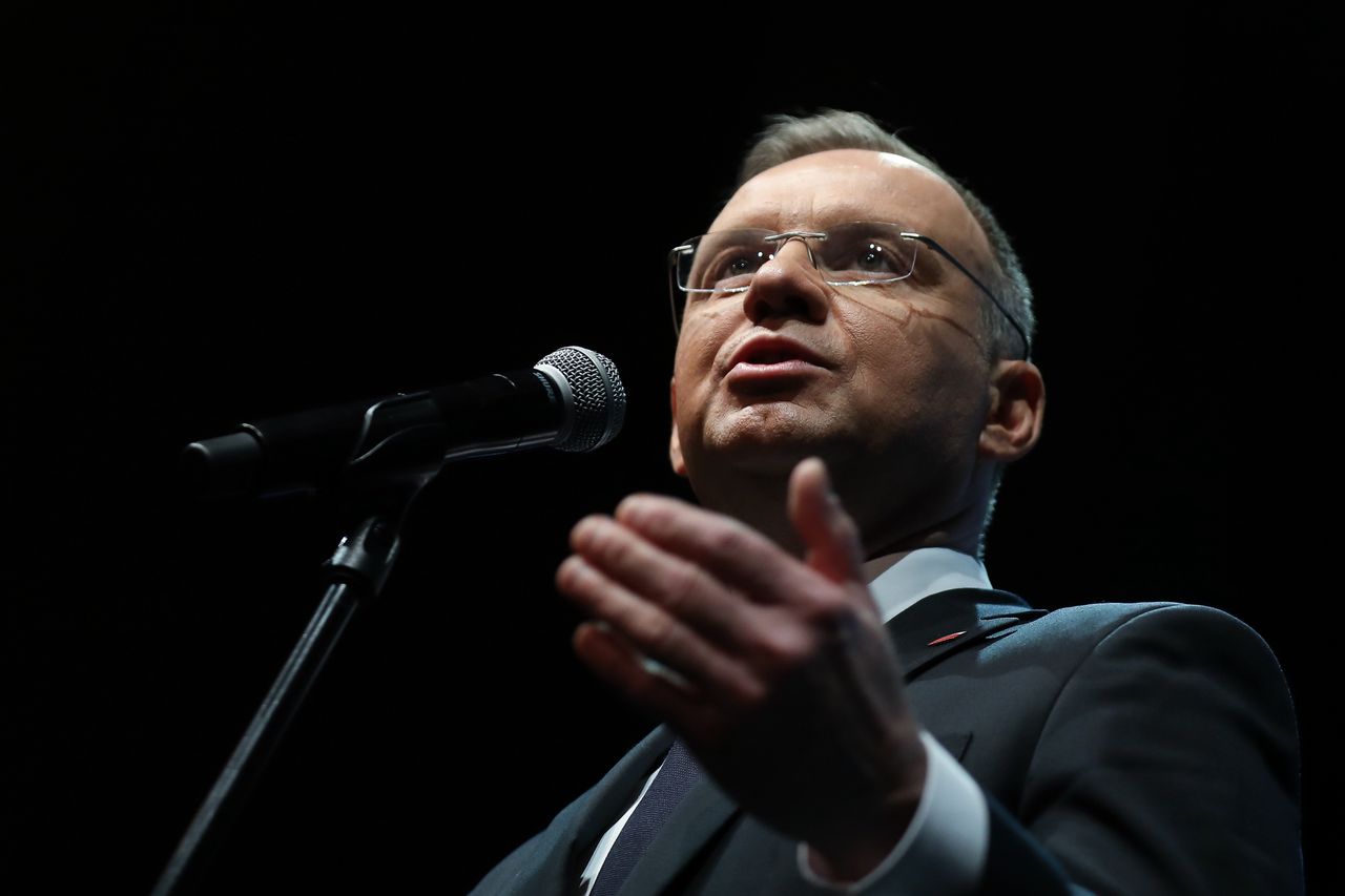 Prezydent Polski Andrzej Duda zwrócił się do premiera Donalda Tuska o ochronę dla premiera Izraela podczas uroczystości 80 rocznicy wyzwolenia Auschwitz (Photo by Klaudia Radecka/NurPhoto via Getty Images)