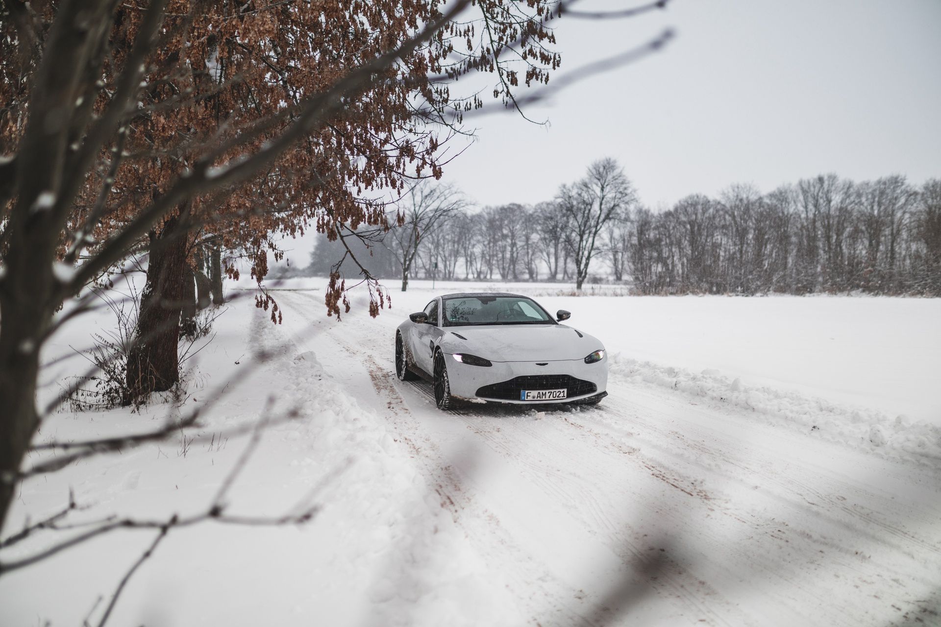 Aston Martin Vantage (2022)