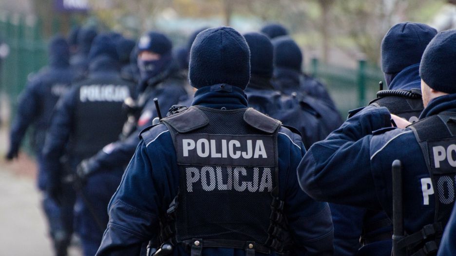 Jaros?aw Kaczy?ski w Nowej Soli
Fot. NewsLubuski/East News, Nowa Sol, 04.12.2022. Wizyta prezesa PiS Jaroslawa Kaczynskiego w Nowej Soli w ramach kampanii "Dobry rzad na trudne czasy." N/z: sily policyjne zabezpieczajace wizyte.
NewsLubuski