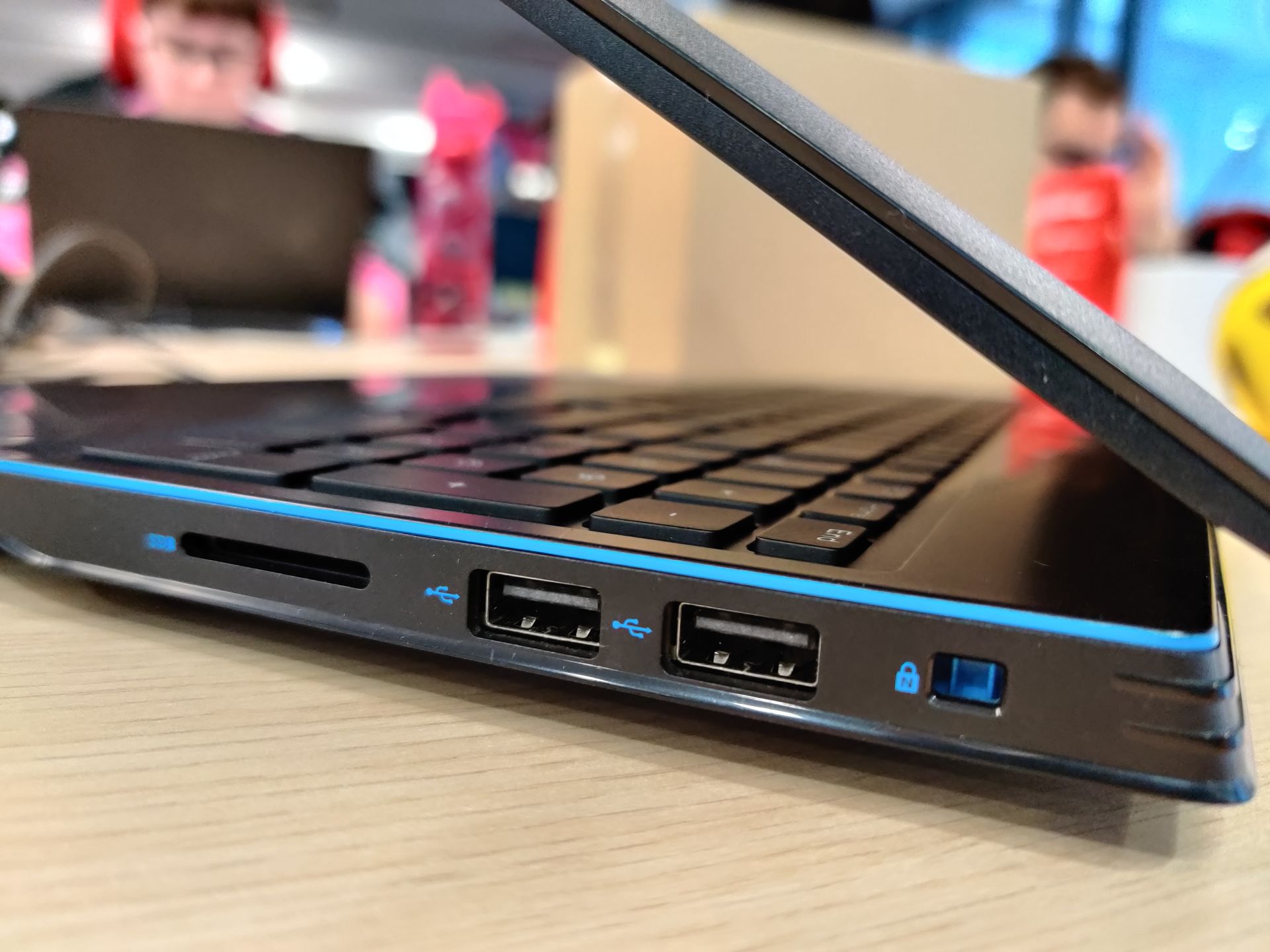 Dell G3: całkiem ciekawy laptop, o ile go sobie najpierw naprawisz (test) 6